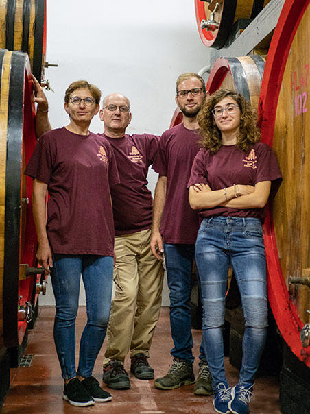 La famiglia Bonazzi in cantina